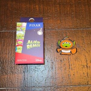 Disney/Pixar Alien Remix Pin